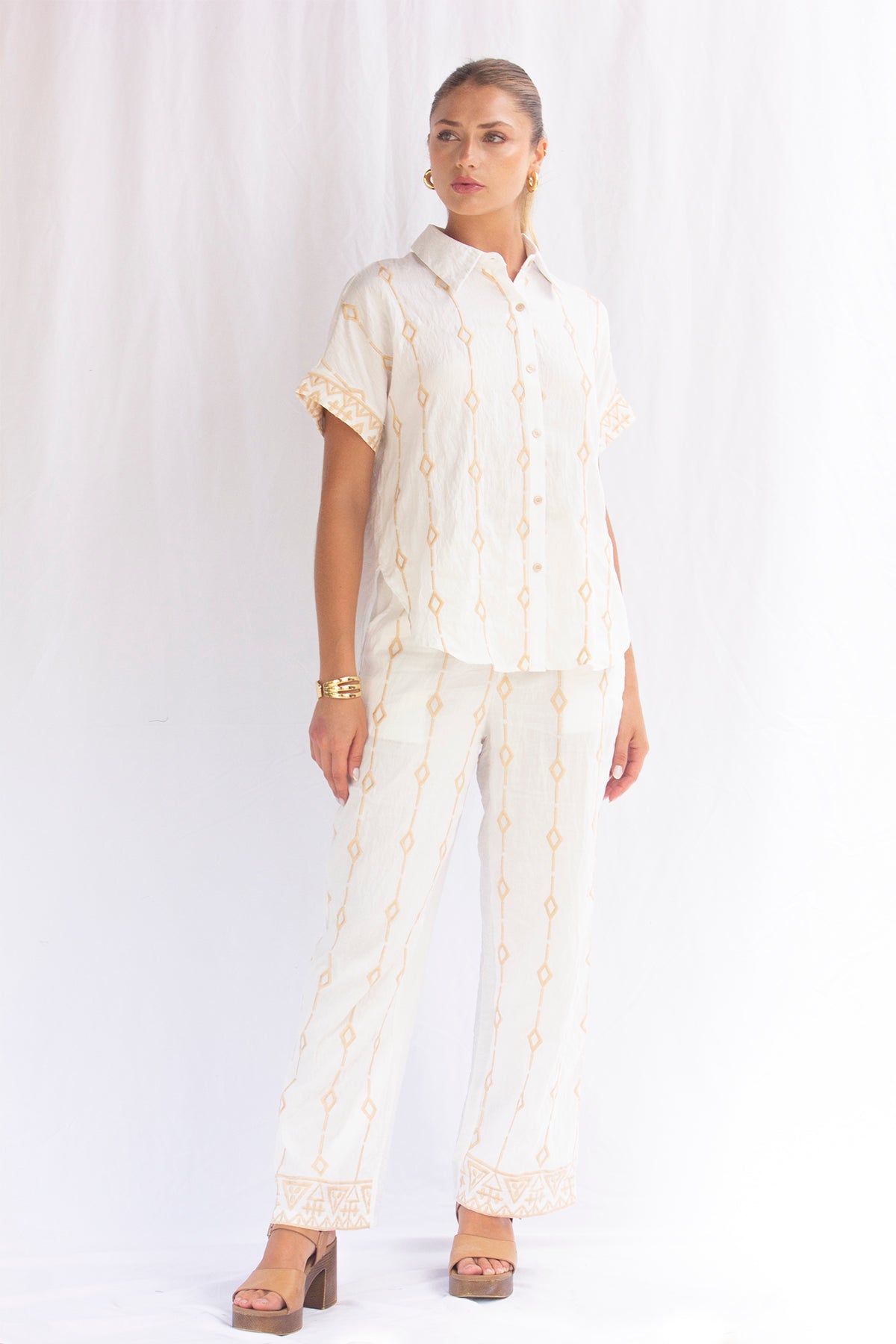 Blusa algodón con bordados