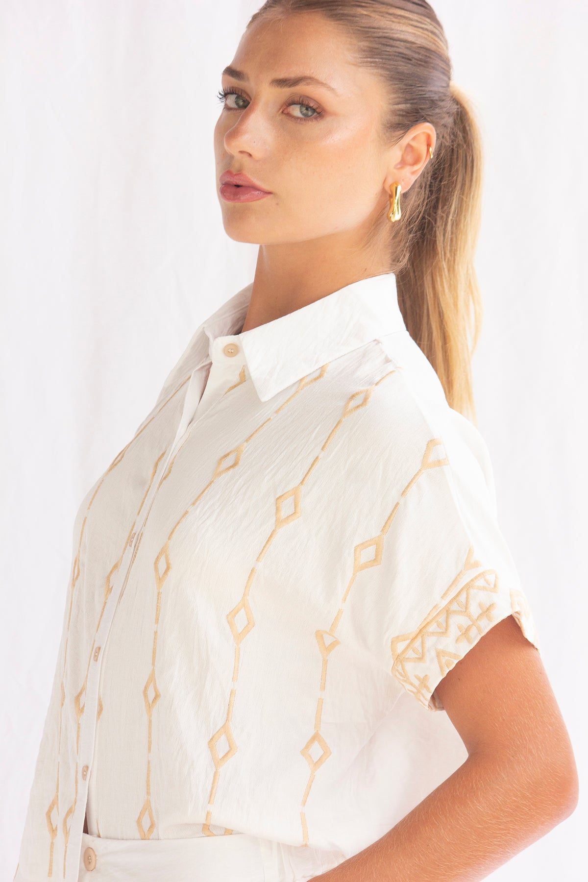 Blusa algodón con bordados