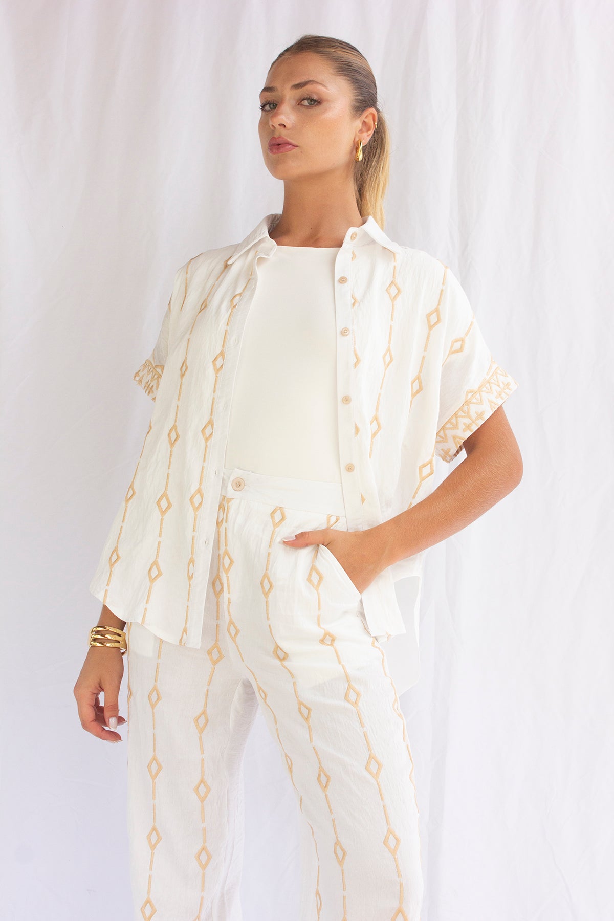 Blusa algodón con bordados