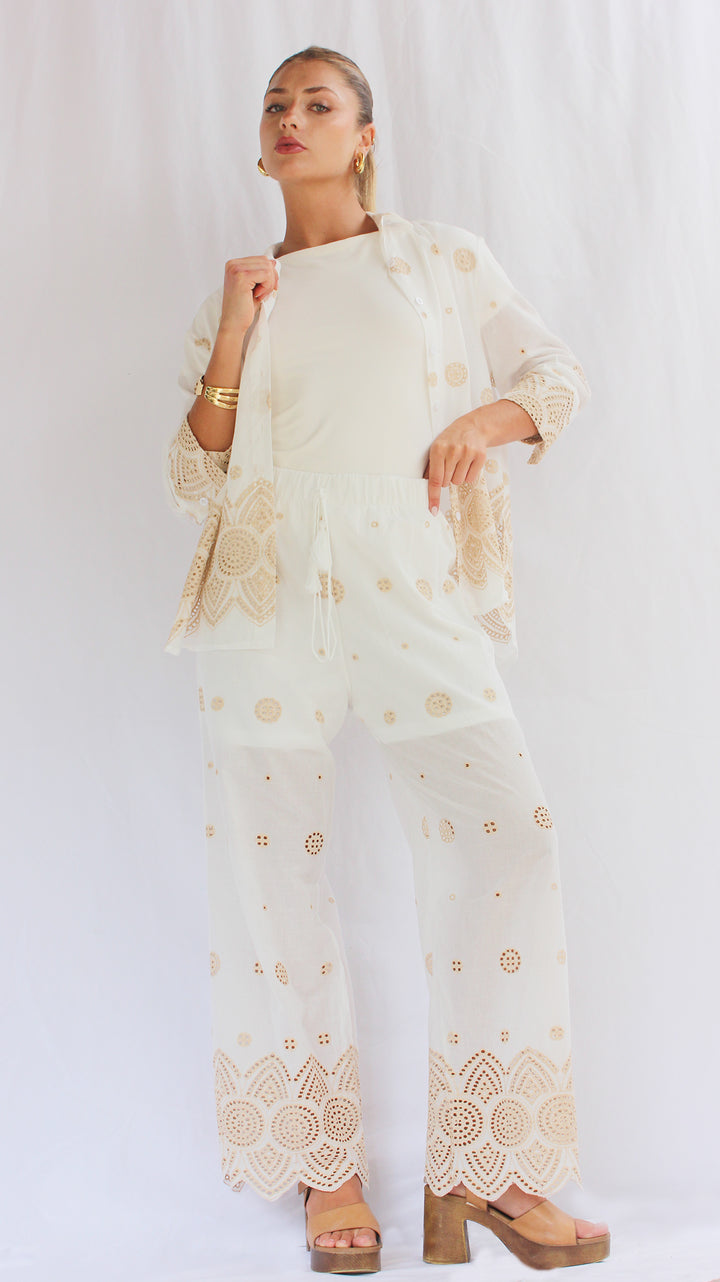 Pantalón bordado mandala