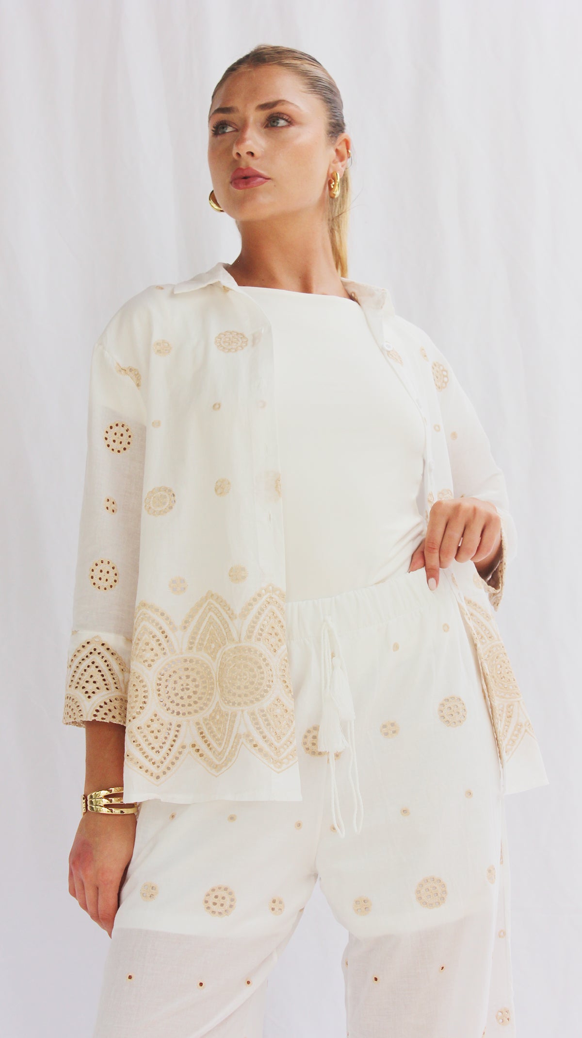 Blusa bordado mandala