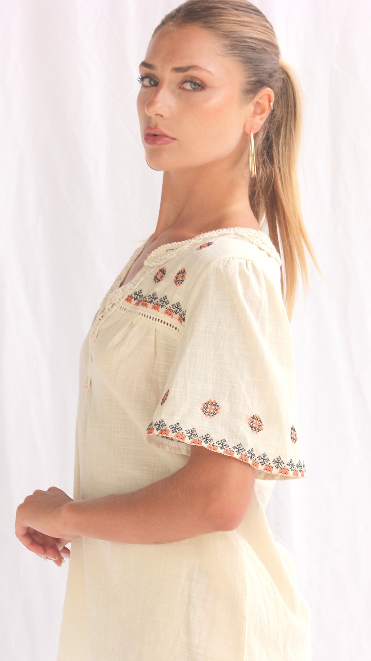 Blusa cuello V algodón tejido