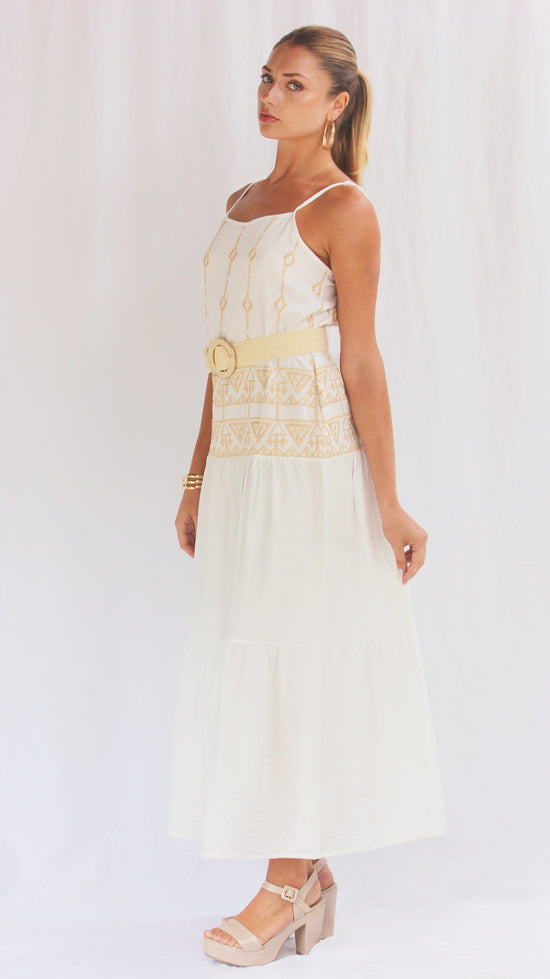 Vestido de tirantes con bordados