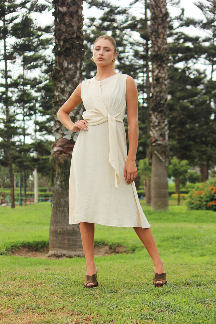 Vestido corto con lazo cruzado