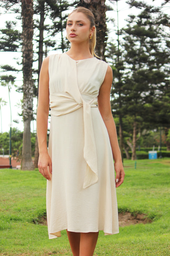 Vestido corto con lazo cruzado