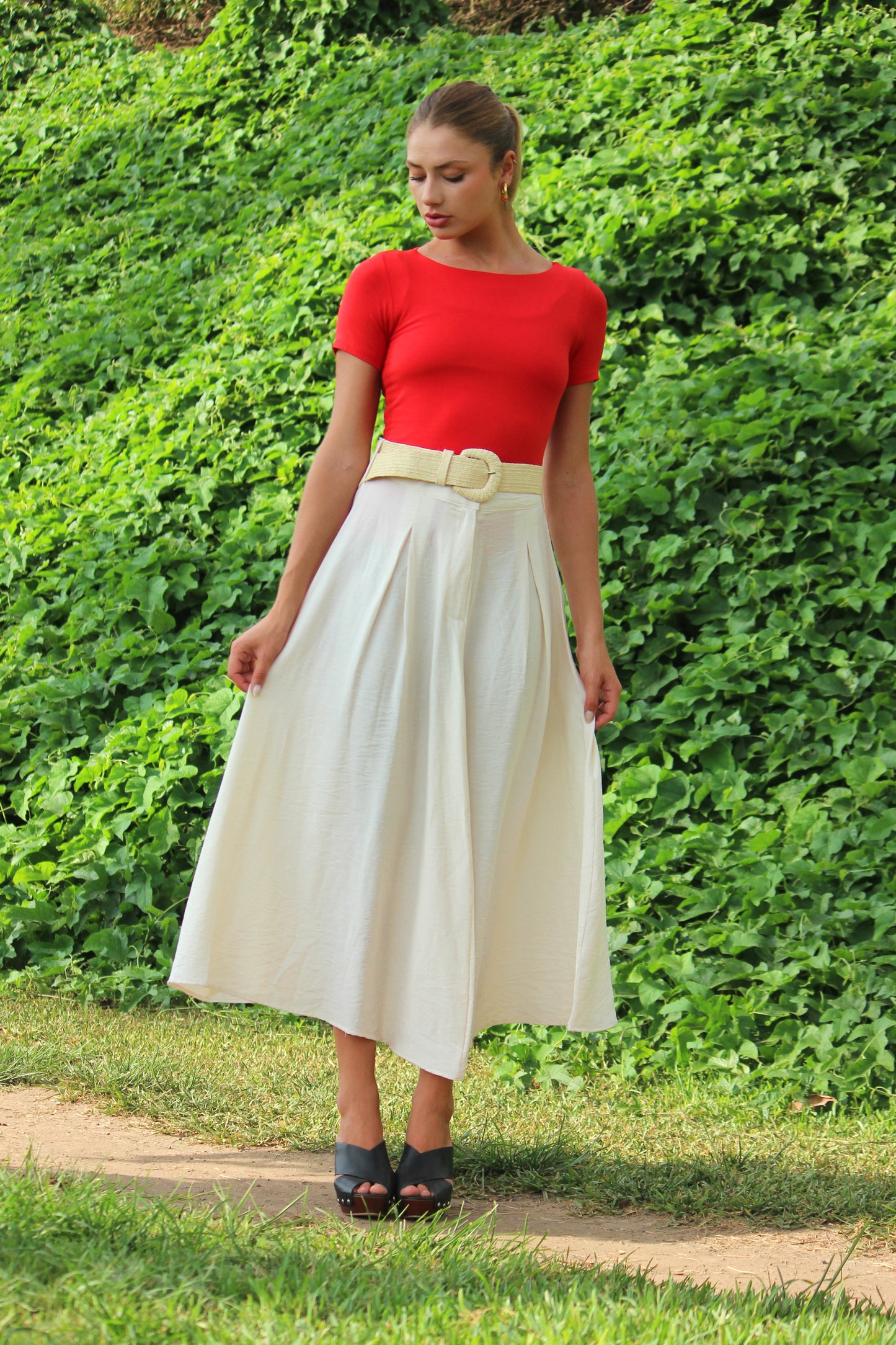 Falda larga con correa