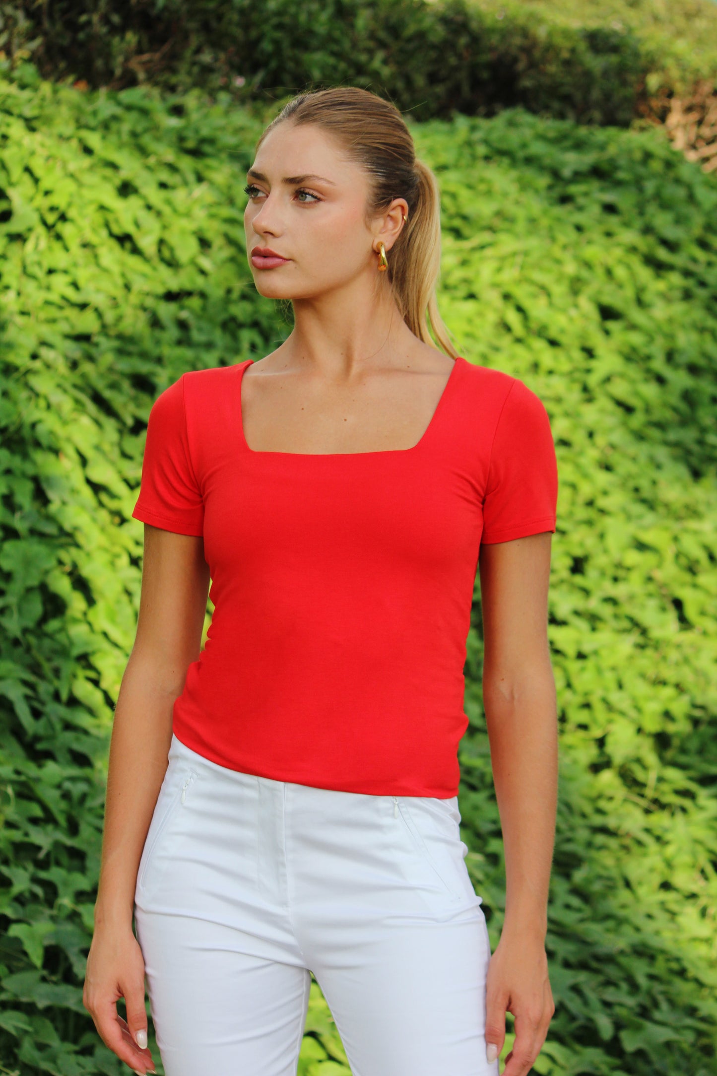 Polo básico escote cuadrado