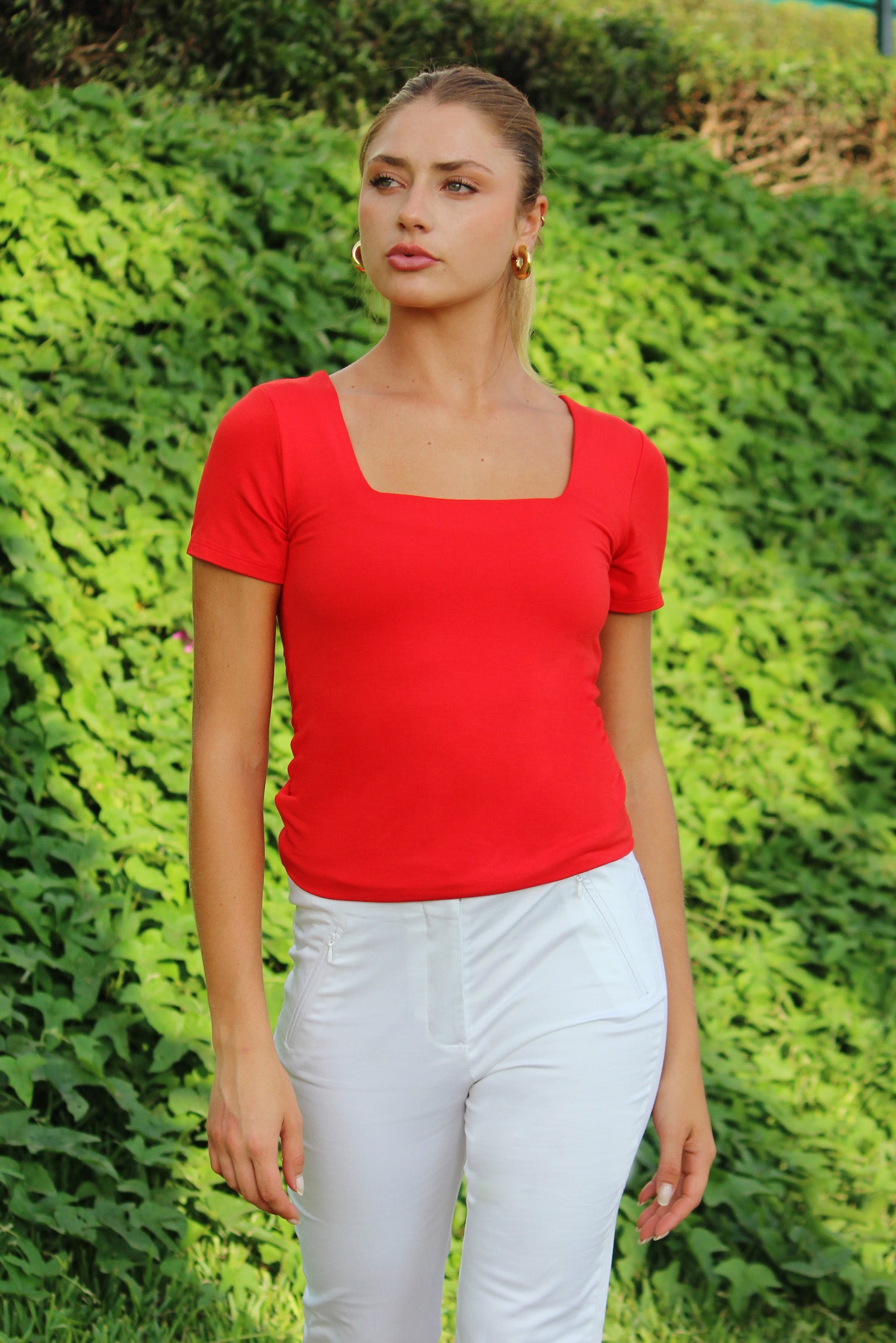 Polo básico escote cuadrado