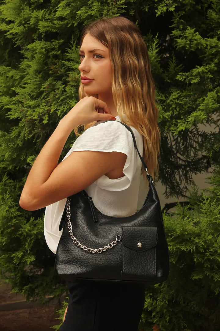 Bolso con cadena y bolsillo frontal