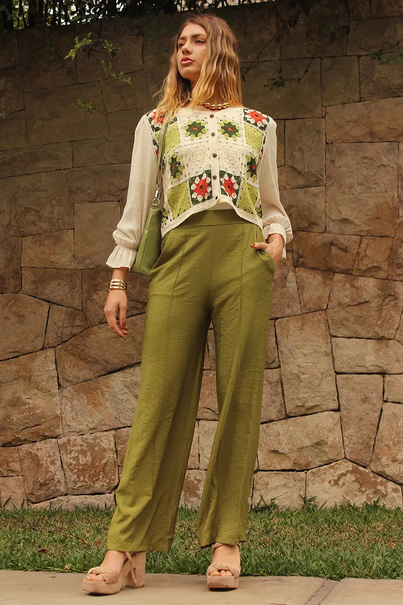 Chompa de hilo floreada