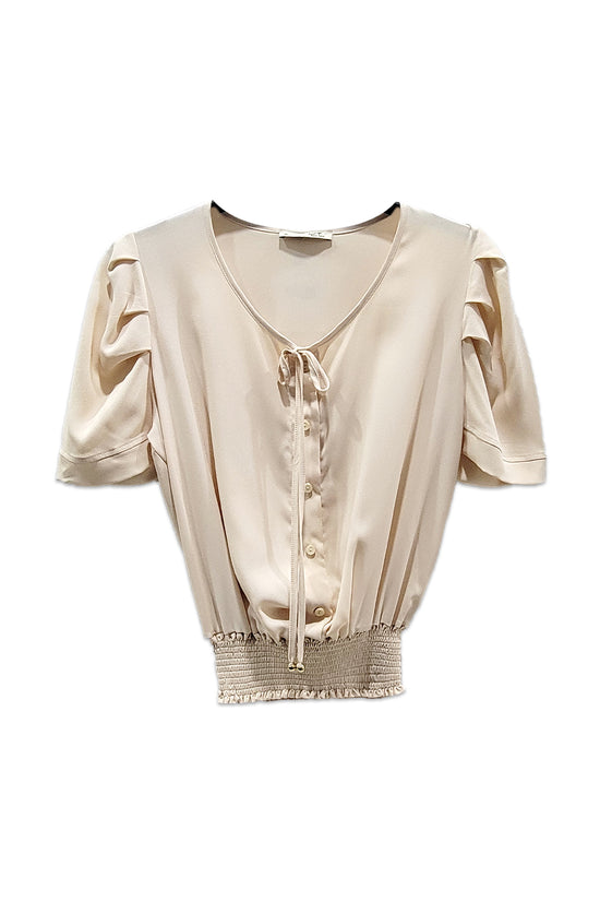 Blusa con pliegue en hombros