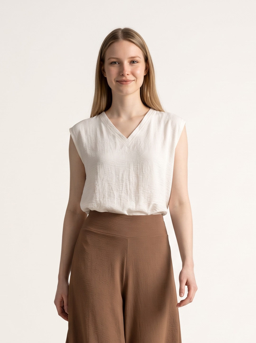 Blusa básica cuello V